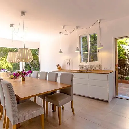 Villa Catalunya Casas Majestic And Views , 30km To Barcelona Corbera de Llobregat