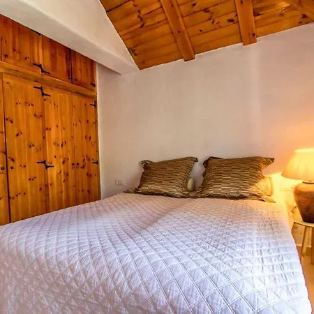 Villa Catalunya Casas Majestic And Views , 30km To Barcelona *